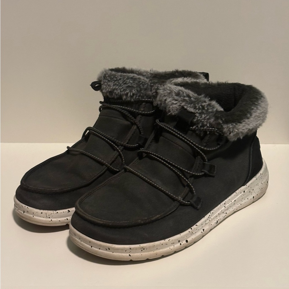 Hey Dude Eloise Booties - Women’s 6